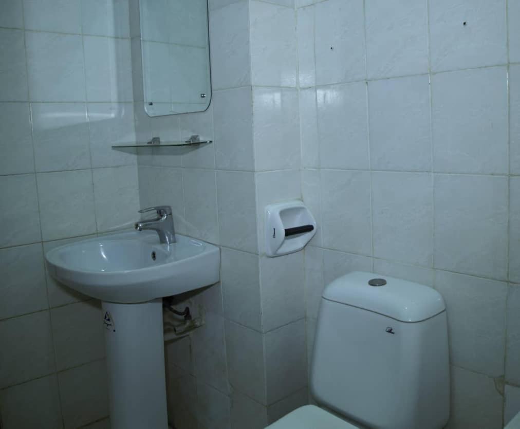 Dumeros Abuja Exteriér fotografie